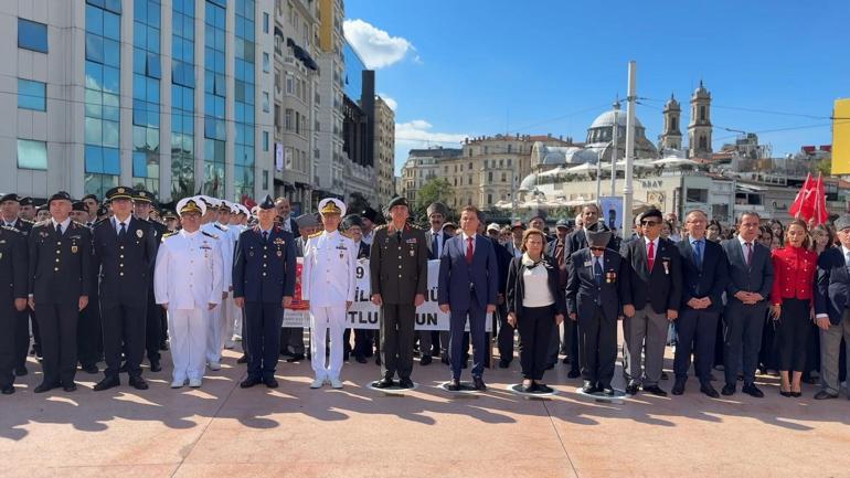 19 Eylül Gaziler Gününde Taksimde tören düzenlendi