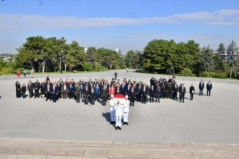 Ankara Valisi Canbolat, Anıtkabiri ziyaret etti