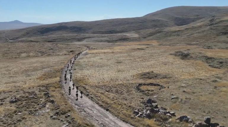 Komandolar, Somalili askeri personelle Erciyese tırmandı