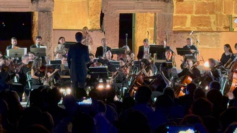 Zerzevan Kalesi’nde Diyarbakır türküleri senfoniyle buluştu