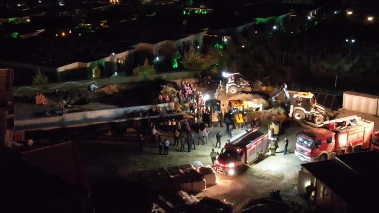 Büyükçekmecede toprak kayması: 1 işçi kurtarıldı