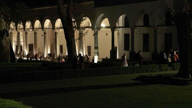 Topkapı Sarayı’nda gece ziyaretlerine yaz sezonunda 32 bine yakın kişi katıldı