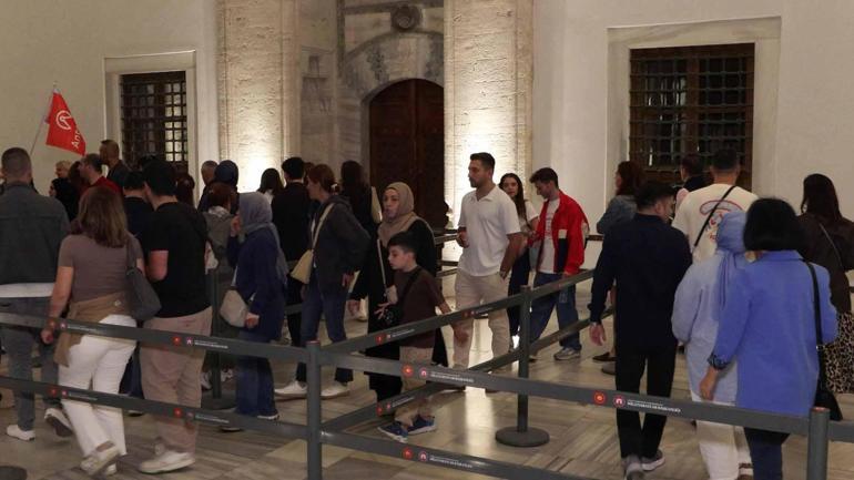Topkapı Sarayı’nda gece ziyaretlerine yaz sezonunda 32 bine yakın kişi katıldı