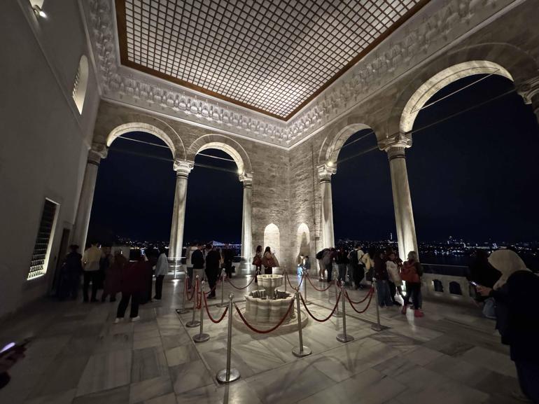 Topkapı Sarayı’nda gece ziyaretlerine yaz sezonunda 32 bine yakın kişi katıldı