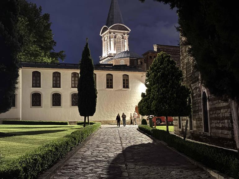 Topkapı Sarayı’nda gece ziyaretlerine yaz sezonunda 32 bine yakın kişi katıldı