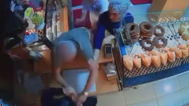 Bağcılarda iş yeri sahibiyle tahliye anlaşmazlığı yaşayan kadın, çocuklarının yanında darbedildi