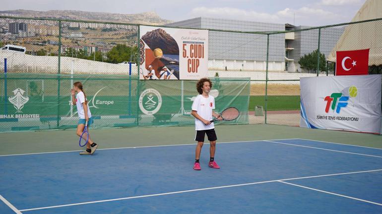 Şırnak’ta 5’inci Uluslararası Cudi Cup Tenis Turnuvası başladı