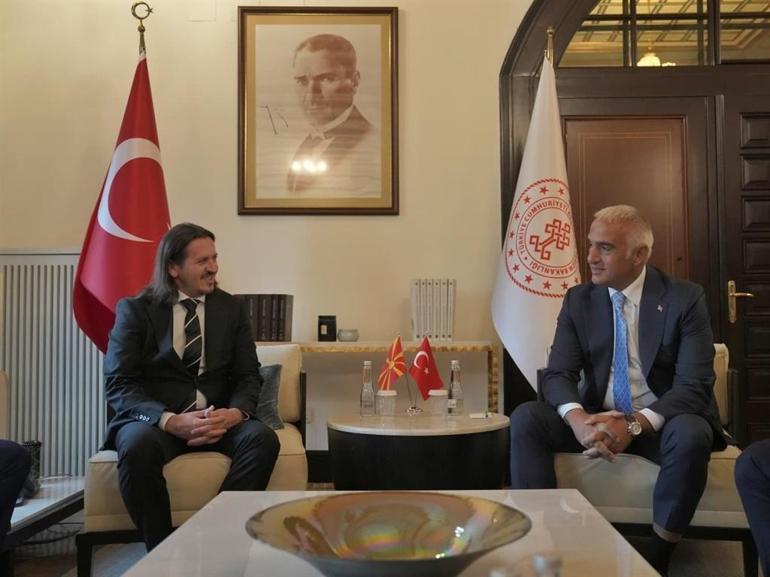 Bakan Ersoy, Kuzey Makedonyalı mevkidaşı ile bir araya geldi