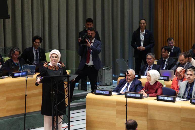 Emine Erdoğan: Birincil meselemiz, kullan-at kültüründen uzaklaşmak olmalı
