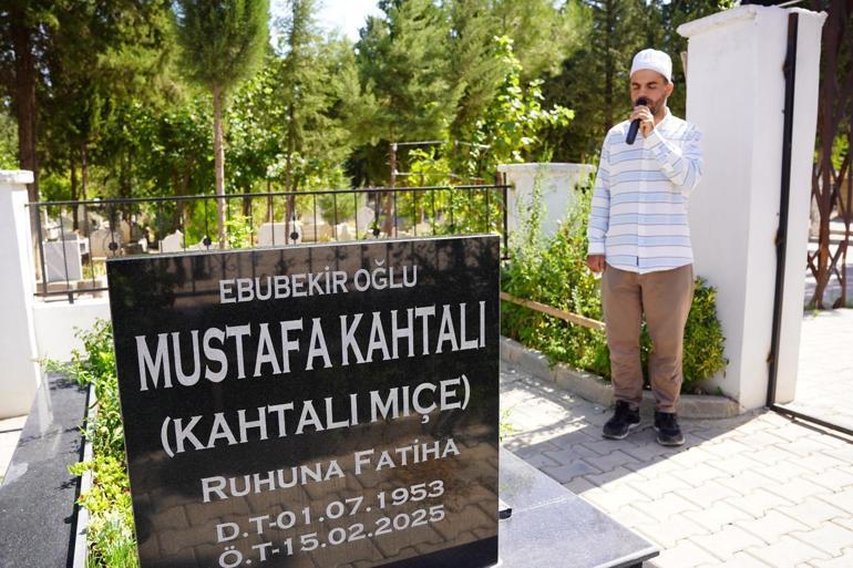 Sanatçılardan Kahtalı Mıçenin mezarına ziyaret