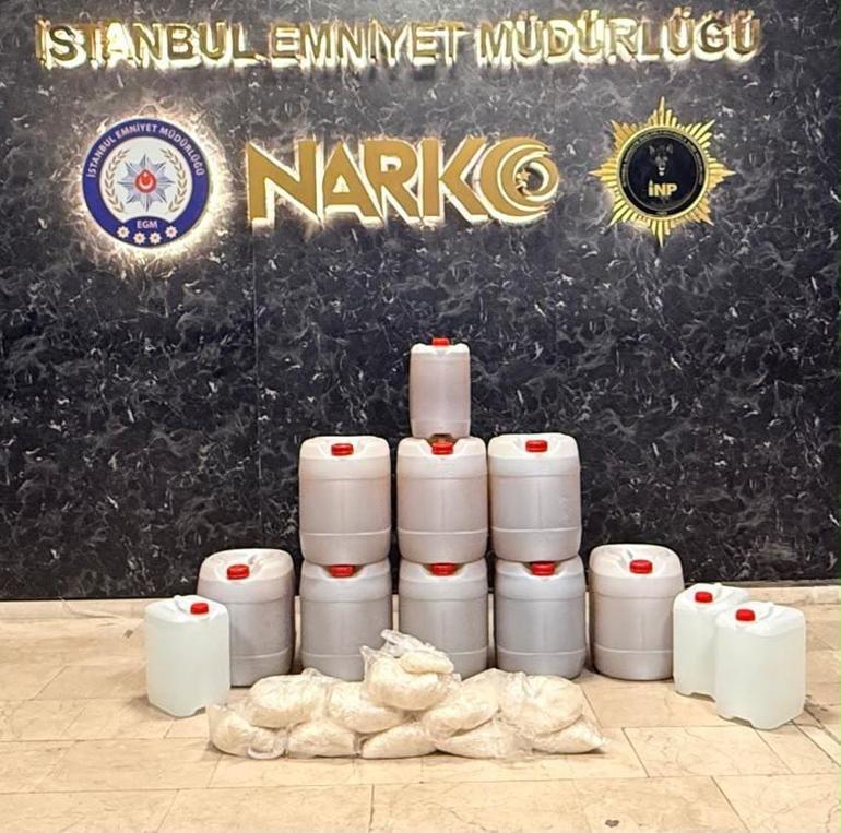 İstanbulda 3 ilçede düzenlenen operasyonlarda 898 kilogram uyuşturucu madde ele geçirildi