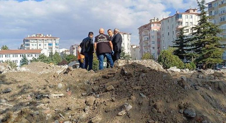 Çorum’da okul binasının yıkımı sırasında kafatası ve kemik parçaları bulundu