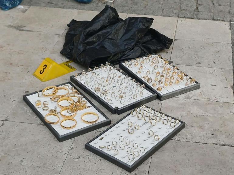 Manisada kuyumcuda silahla 2 kişiyi yaralayan soygun şüphelisi tutuklandı