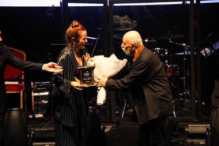 33üncü Uluslararası Adana Altın Koza Film Festivali, Orhan Kemal Emek Ödülleri ile başladı