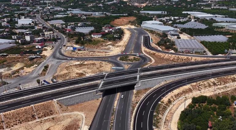 Bakan Uraloğlu: Çeşmeli-Erdemli-Silifke-Taşucu Otoyolunda seyahat süresini 18 dakikaya düşüreceğiz