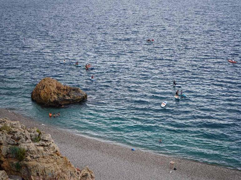Antalyada deniz suyu havadan sıcak