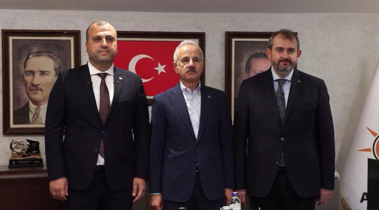 Bakan Uraloğlu: İstanbulun toplamda 1000 kilometre metroya ihtiyaç var