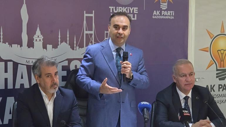 Bakan Kacır: O liderin yanında olmaktan büyük bir şeref duyuyoruz