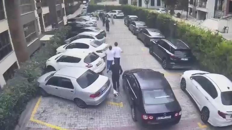 Beylikdüzünde sitede park yeri tartışması silahlı kavgaya dönüştü: 2 gözaltı