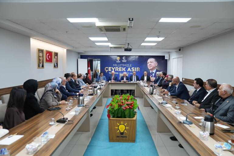 Bakan Çiftci, Türkiye Yüzyılı Buluşmaları kapsamında Ümraniye’yi ziyaret etti