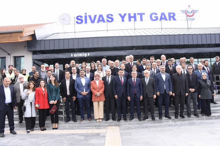 Sivasta yeni YHT Garı hizmete açıldı