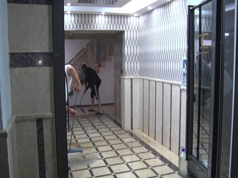 Ankarada sağanak sonrası rögar taştı; binaların giriş ve bodrum katlarını su bastı