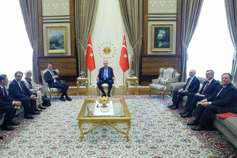 Cumhurbaşkanı Erdoğan, Almanyanın Kuzey Ren-Vestfalya Eyaleti Başbakanı Wüstü kabul etti