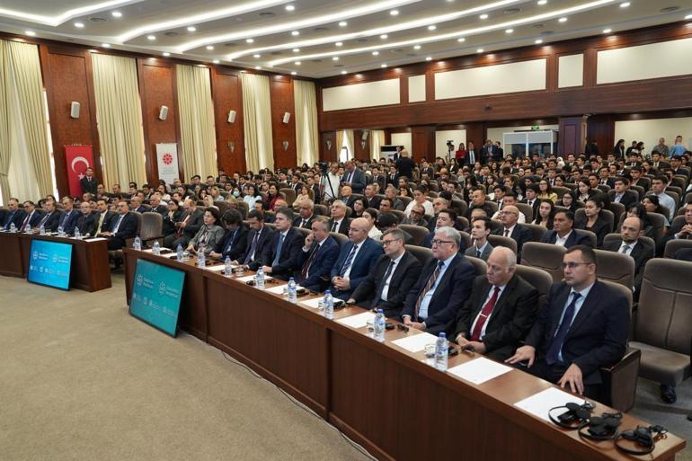 Özbekistan’da ‘Türk Dünyası Diyalogları: Ortak Gelecek, Ortak Vizyon’ paneli düzenlendi