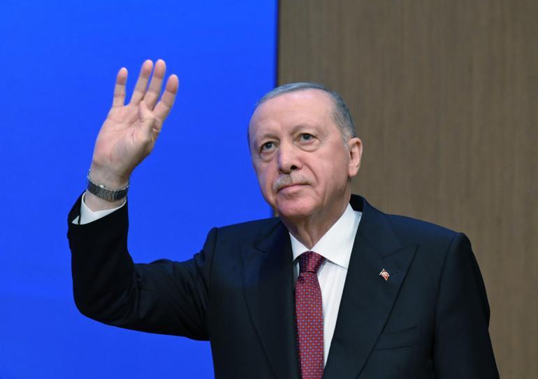 Cumhurbaşkanı Erdoğan: Biz yanlış yapanla vedalaşır, yolumuza güçlenerek devam ederiz