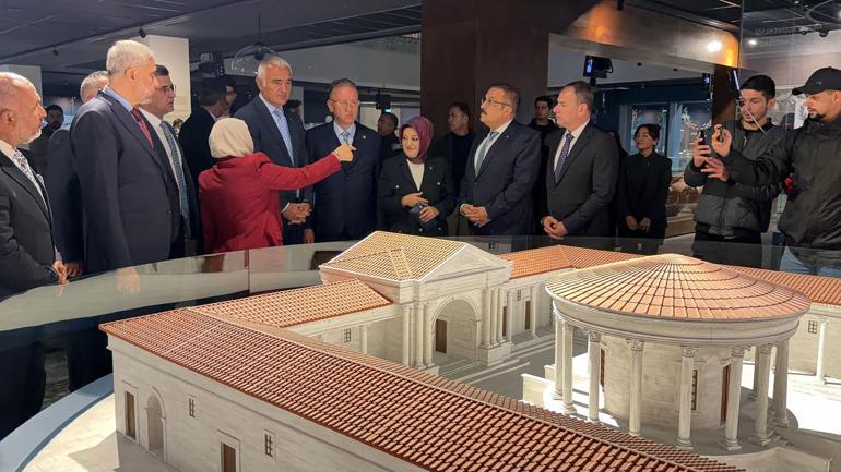 Bakan Ersoy: Turizmde büyümeyi, gelişmeyi ve zirve mücadelemizi sürdüreceğiz