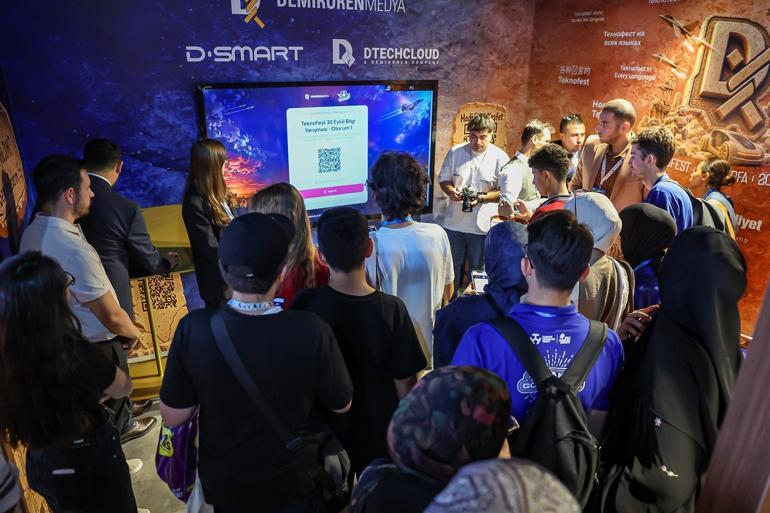 TEKNOFEST Güneydoğu’da Demirören Medya standına yoğun ilgi