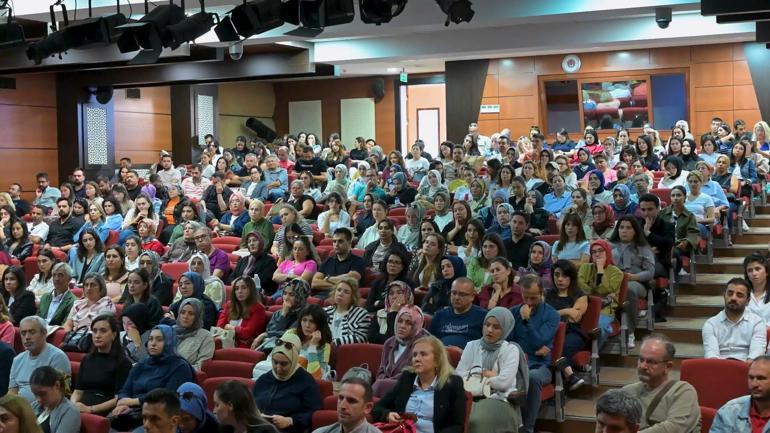 Ankara’da 3 bin 217 rehber öğretmene ‘şiddetin önlenmesi’ eğitimi