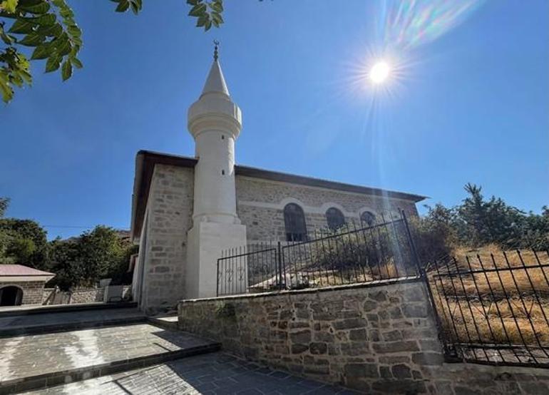 Bakan Ersoy: Diyarbakır ve Bingöl’deki 6 cami 2 Ekimde yeniden ibadete açılacak