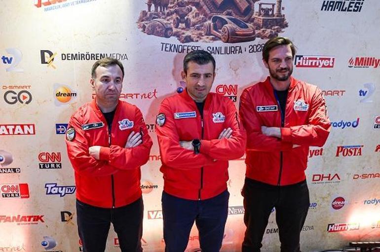 Selçuk Bayraktar, Demirören Medya standını ziyaret etti