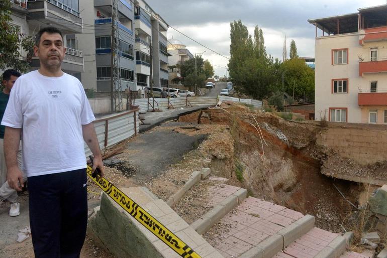 Kahramanmaraş’ta temel kazısında toprak kaydı, 2 bina boşaltıldı