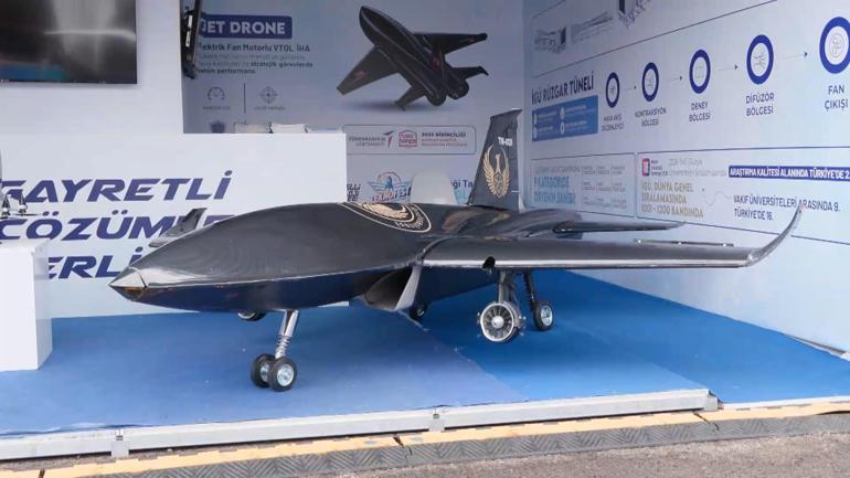 İstanbul Gelişim Üniversitesinin JetDroneu TEKNOFEST’TE ilgi odağı oldu