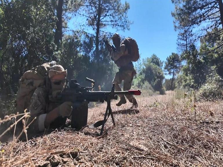 SAS Komandoları İlk hata son hatadır anlayışıyla 7 gün 24 saat görev başında