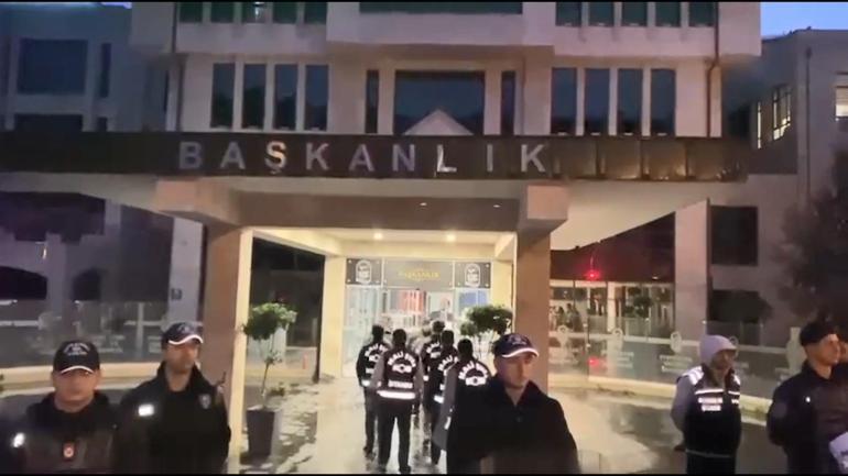 Eyüpsultan Belediyesine operasyon: 28 gözaltı