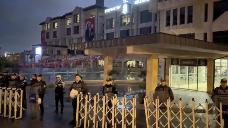 Eyüpsultan Belediyesine operasyon: 28 gözaltı
