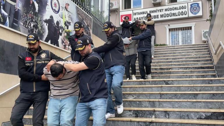 Adınız sahte dolar operasyonuna karıştı yalanıyla emeklinin 15 milyon 500 bin lirasını çalan şüpheliler yakalandı