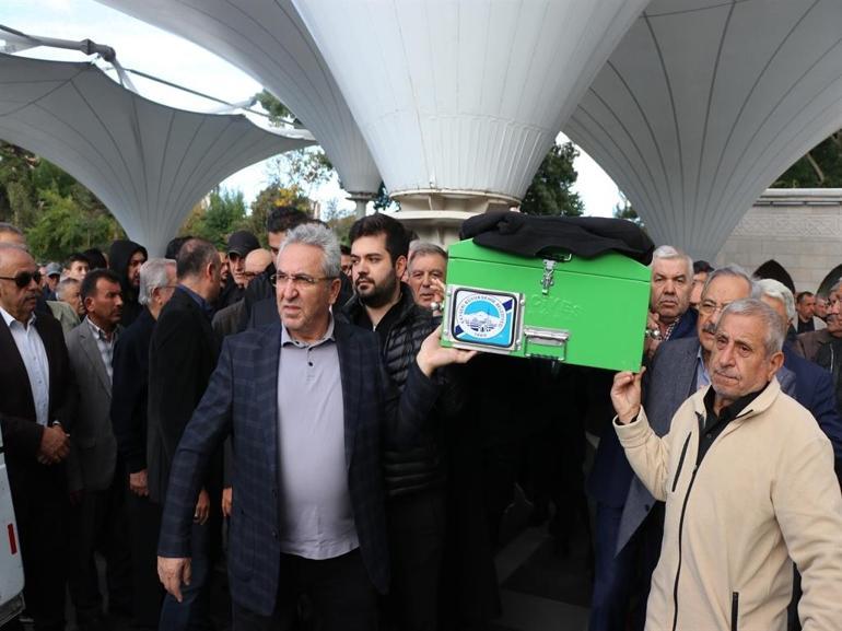 11’inci Cumhurbaşkanı Abdullah Gül, amcasının cenazesine katıldı