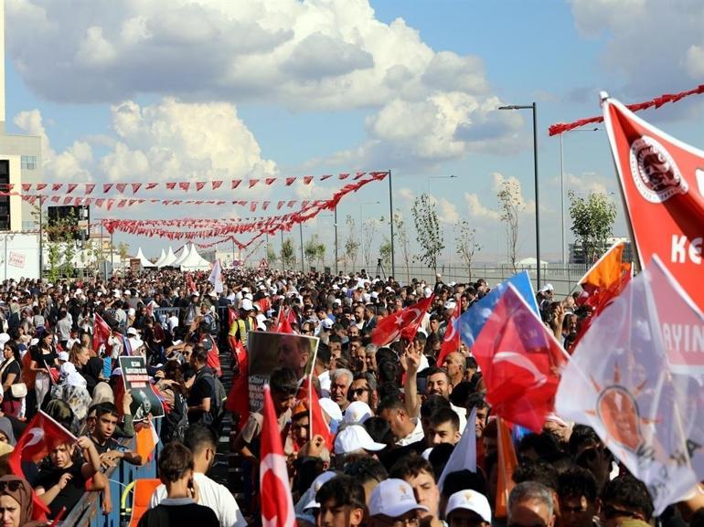 Cumhurbaşkanı Erdoğan: Türkiye’nin geleceği emin ellerde