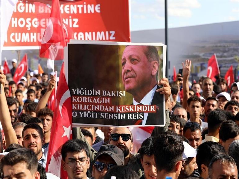 Cumhurbaşkanı Erdoğan: Türkiye’nin geleceği emin ellerde
