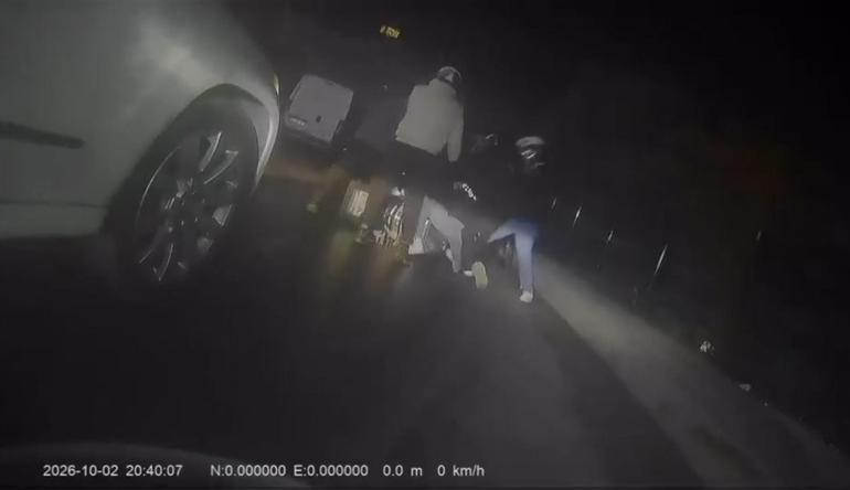 Sarıyer’de ablasıyla ilişkisine karşı çıkan motokuryeyi tekme tokat darbetti; başına kaskla vurdular