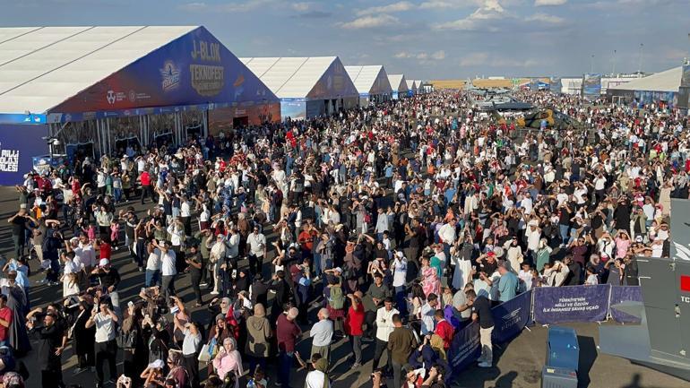 TEKNOFEST Güneydoğuya ziyaretçi akını; yürüyüş zorlaştı, trafik kilitlendi