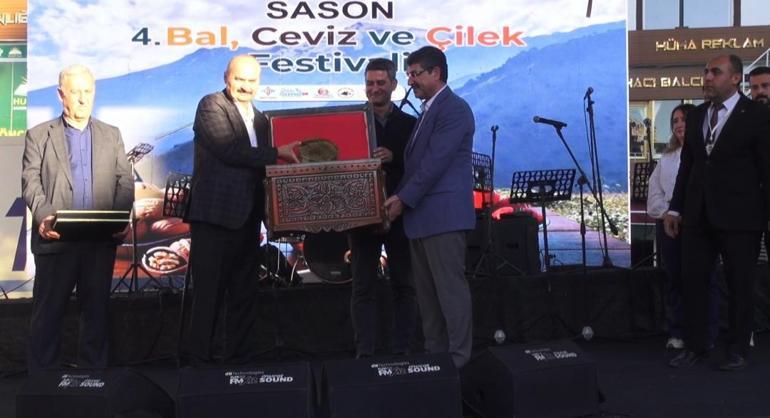 Sason’da festivalde 1 kilo bal 400 bin liraya satıldı