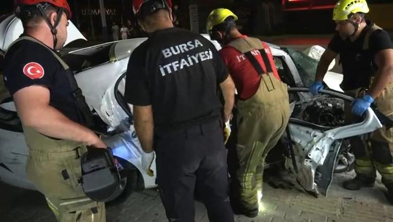 2 kişinin ölümüne neden olan alkollü sürücü, telefonla ilgilenip sağlık ekiplerine cipindeki hasarı sordu