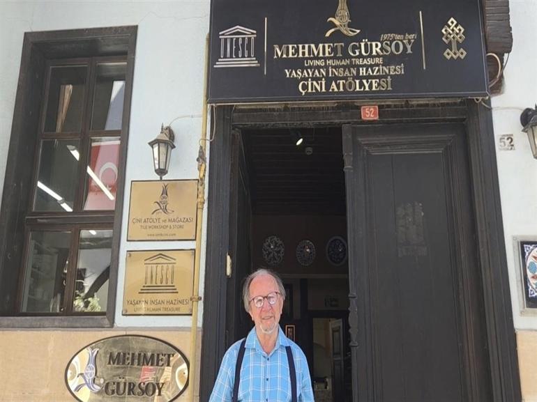 UNESCO Yaşayan İnsan Hazinesi ödüllü Mehmet Gürsoy: Çini göz musıkisidir; notaları ise laleler ve güllerdir