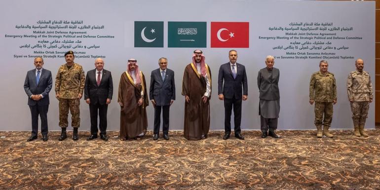 Bakanlar Fidan ve Güler, Mekke Ortak Savunma Anlaşmasının Komite Toplantısına katıldı
