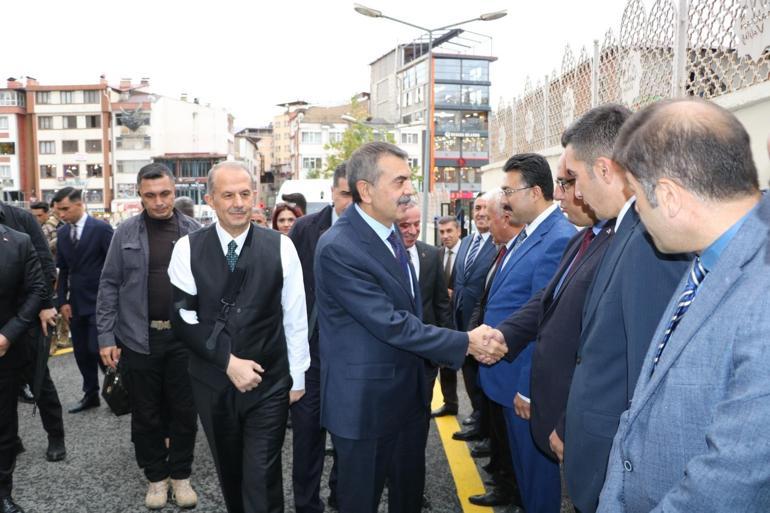 Bakan Tekin: OECD ülkeleri arasında parmakla gösterilecek durumdayız